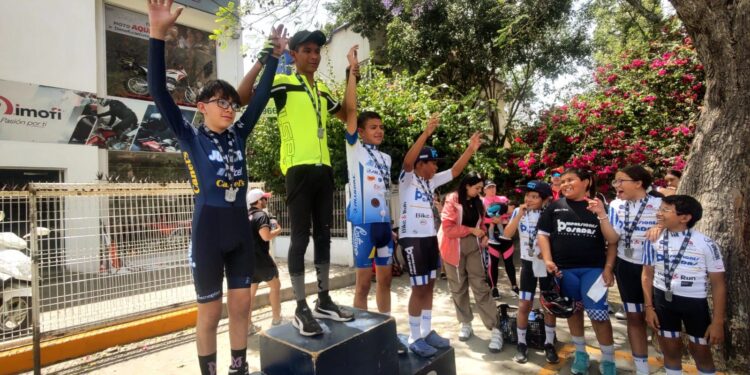 UN ÉXITO LA GRAN COMPETENCIA MUNICIPAL DE CICLISMO INFANTIL