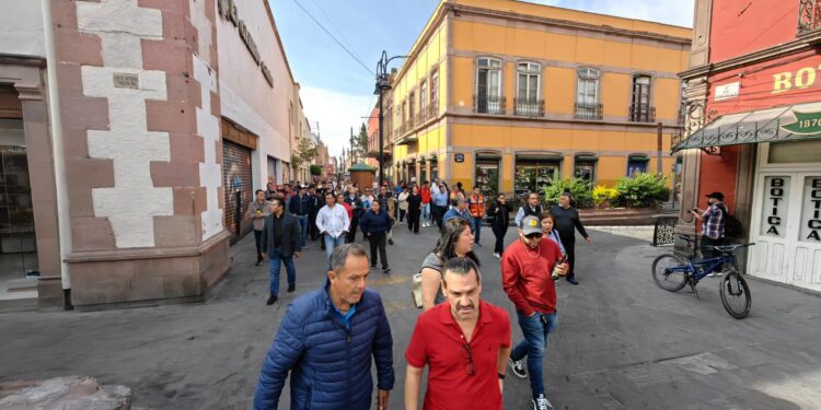 AUTORIDADES MUNICIPALES REALIZAN RECORRIDO CON EL CONSEJO DE SEGURIDAD DEL CENTRO HISTÓRICO