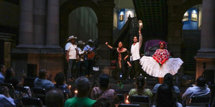 PRESENTA MUNICIPIO GALA DE FLAMENCO Y HUAPANGO