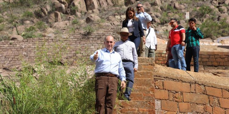 ALCALDE SUPERVISÓ LA APERTURA DE VÁLVULAS DE LA PRESA SAN JOSÉ