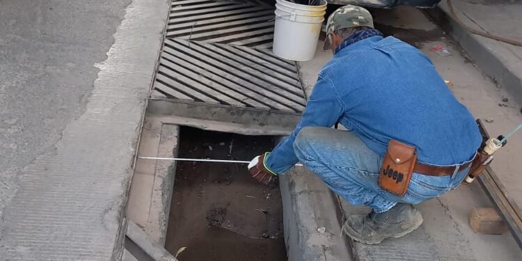 MUNICIPIO REPARA DRENAJE PLUVIAL DE ACCESO NORTE