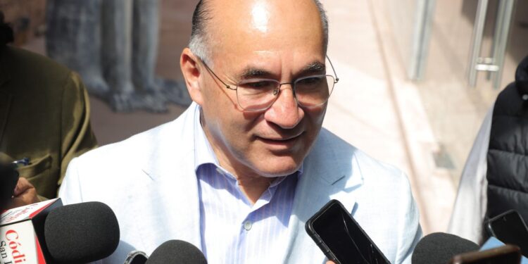 ESTOY A FAVOR DE LA MUNICIPALIZACIÓN DE POZOS, PERO APEGADA A LA LEY: ENRIQUE GALINDO