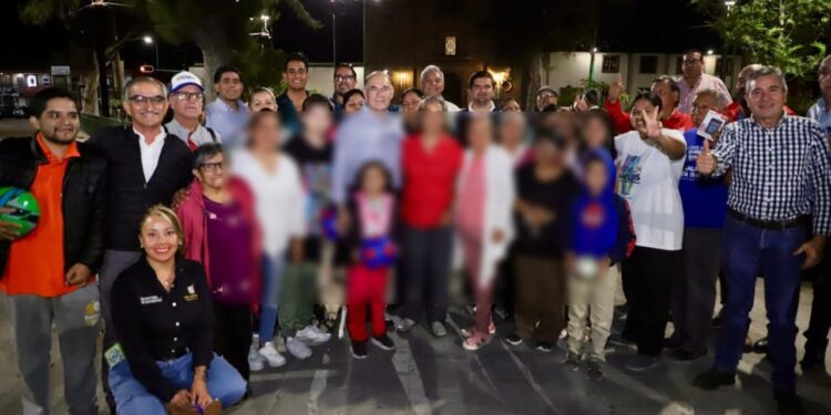 ENTREGA EL ALCALDE GALINDO NUEVO ALUMBRADO TÁCTICO EN SAN JUAN DE GUADALUPE