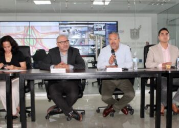 REGIDORES RECONOCEN LABOR DE COMERCIO Y COMUNICACIÓN SOCIAL
