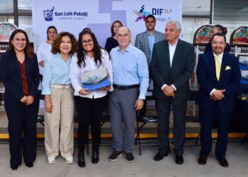 DIF MUNICIPAL ENTREGÓ EQUIPAMIENTO A ESCUELAS MUNICIPALES POR CASI 6 MILLONES DE PESOS