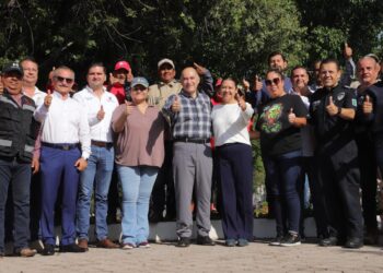 ALCALDE LLEVA EL DÍA DE TALACHA A LA COLONIA JACARANDAS