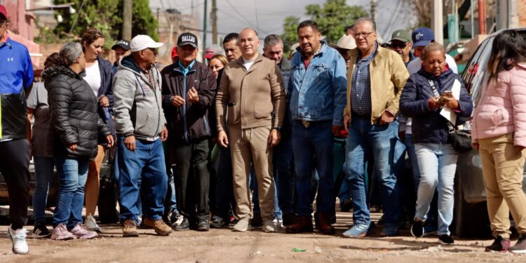 ALCALDE ENRIQUE GALINDO ANUNCIA OBRAS PARA LA COLONIA IMPERIO AZTECA