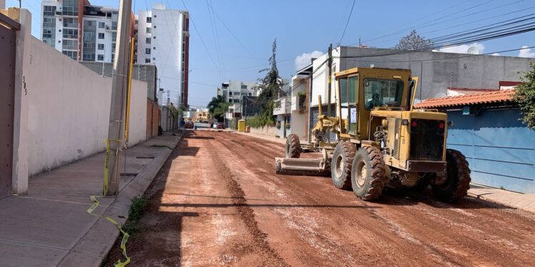 MUNICIPIO COLABORA EN OBRA DE PAVIMENTACIÓN EN GARITA DE JALISCO
