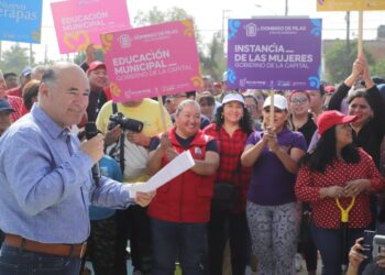 SE COMPROMETE ALCALDE A RENOVAR JUEGOS INFANTILES Y ÁREAS COMUNES EN LA COLONIA ESTRELLA DEL SUR