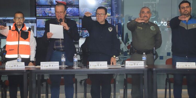 TOMA PROTESTA EL CONSEJO MUNICIPAL DE PROTECCIÓN CIVIL