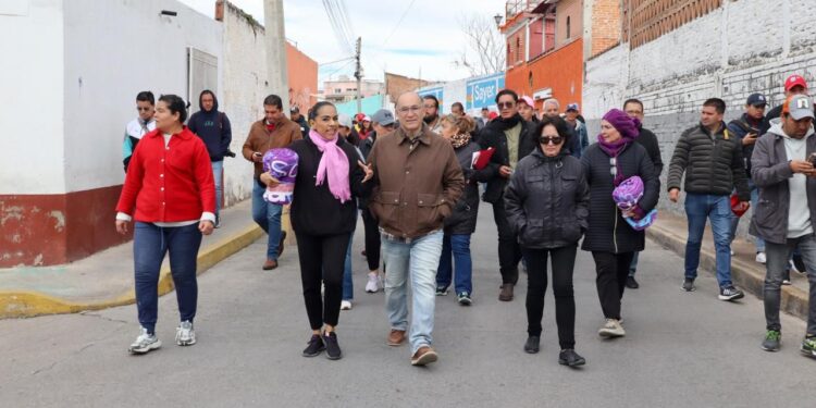 ALCALDE LLEVA SU DIA DE TALACHA A LA COLONIA FOVISSSTE