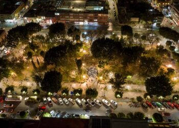 ALCALDE CAPITALINO ENCIENDE ALUMBRADO TÁCTICO EN TEQUIS