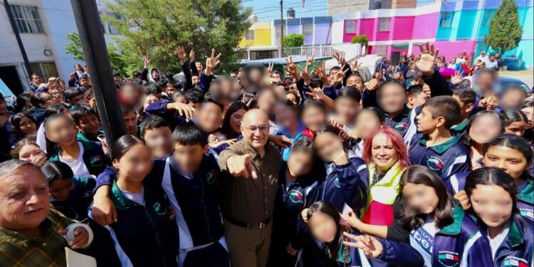 ALCALDE ENCABEZA LA REHABILITACIÓN INTEGRAL DE LA COLONIA FOVISSSTE