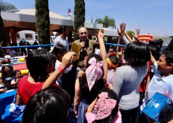 ALCALDE CELEBRA A NIÑAS Y NIÑOS DE LA CAPITAL POTOSINA
