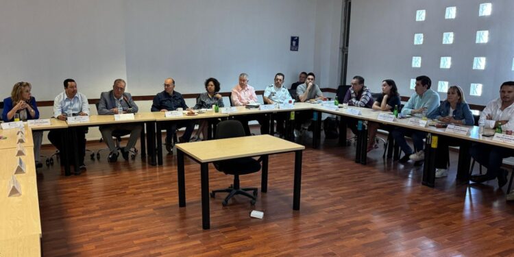 ALCALDE CAPITALINO EN CONSTATE COORDINACIÓN CON SUS INTEGRANTES DEL CABILDO