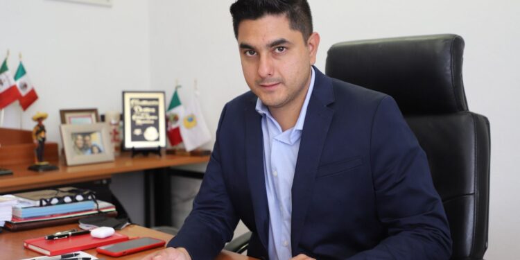 DENUNCIA MUNICIPIO ANTE FINANZAS Y FISCALÍA BAJA IRREGULAR DE VEHÍCULOS MUNICIPALES