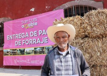 MUNCIPIO ENTREGA MÁS DE 2 MIL PACAS DE FORRAJE PARA APOYAR A LA ZONA RURAL