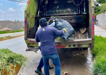 REFUERZAN LIMPIEZA URBANA EN PUNTOS CLAVE DE LA CAPITAL