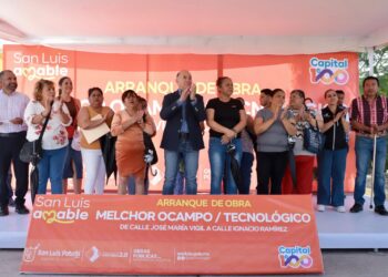 PAVIMENTAN COLONIA PLAN PONCIANO ARRIAGA