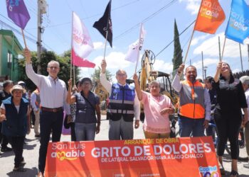 REHABILITA MUNICIPIO CALLE GRITO DE DOLORES EN LA COLONIA CONSTITUCIÓ