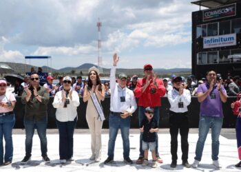 REALIZAN EL ARRANQUE DE LOS PLAY OFFS DE LA SERIE NASCAR EN SAN LUIS