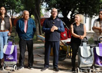 MUNICIPIO Y VECINOS DE TEQUIS REHABILITAN EL JARDÍN LA VICTORIA