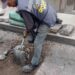 INTERVIENEN LA CALLE ANÁHUAC CON LABORES DE BACHEO