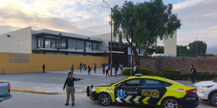MUNICIPIO REALIZA OPERATIVO PARA GARANTIZAR LA SEGURIDAD Y MOVILIDAD EN EL REGRESO A CLASES