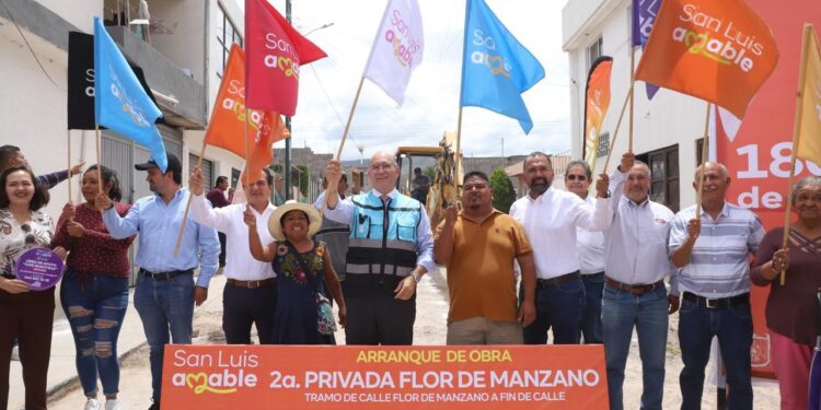 VECINOS DE TIERRA BLANCA RECONOCEN OBRAS Y DISPOSICION DEL ALCALDE CAPITALINO