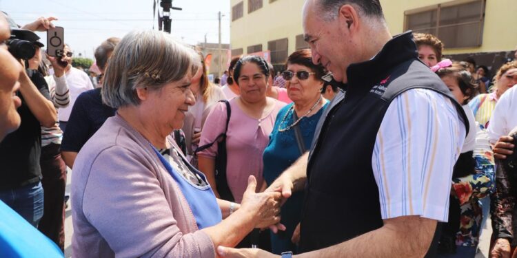 ALCALDE CAPITALINO ENTREGA OBRA DE PAVIMENTACIÓN EN LA COLONIA JULIAN CARRILLO