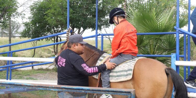 DIF MUNICIPAL OFRECE EQUINOTERAPIA PARA FORTALECER INCLUSIÓN Y BIENESTAR