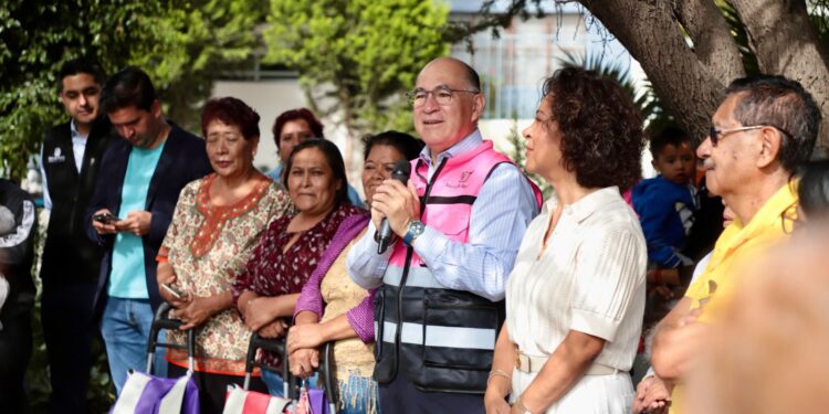 ALCALDE GALINDO ANUNCIA MÁS OBRAS DE PAVIMENTACIÓN EN LAS TERCERAS