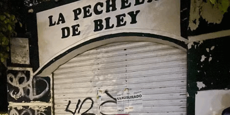 CLAUSURA COMERCIO MUNICIPAL BAR DE JACARANDAS