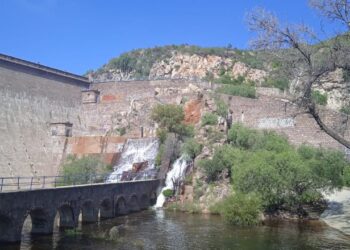 POLICIA MUNICIPAL VIGILA LA PRESA SAN JOSÉ ANTE DESFOGUE CONTROLADO