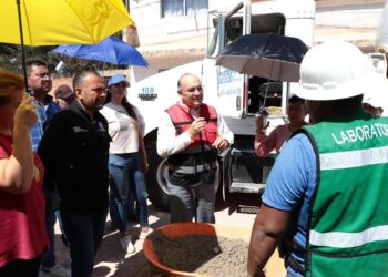 ALCALDE SUPERVISA TRABAJOS DE MODERNIZACIÓN DE LA COLONIA MÁRTIRES DE LA REVOLUCIÓN