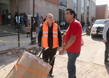 ALCALDE SUPERVISA TRABAJOS DE LA CALLE JULIÁN DE LOS REYES