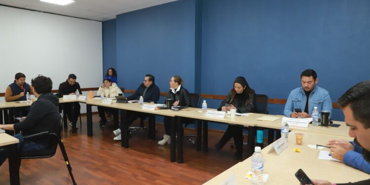 RECONOCE CABILDO CAPITALINO LABOR DE TRABAJADORES DE SERVICIOS MUNICIPALES