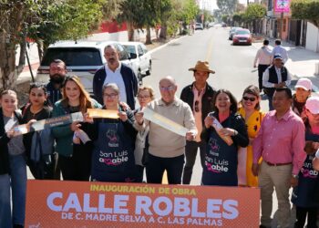 ENTREGAN LA CALLE ROBLES EN LA COLONIA TECNOLÓGICO TOTALMENTE RENOVADA