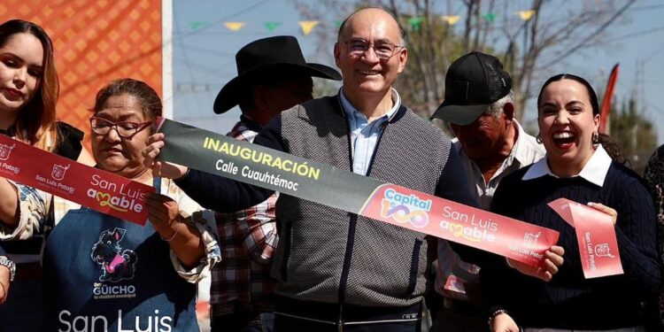 ENTREGAN LA CALLE CUAUHTÉMOC, EN LA COLONIA IMPERIO AZTECA