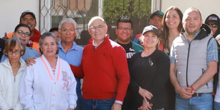 ATIENDE EL ALCALDE GALINDO A HABITANTES DE LOMAS TERCERA SECCION