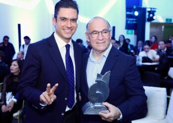 RECONOCEN AL ALCALDE ENRIQUE GALINDO CON GALARDÓN POR SU IMPULSO AL DEPORTE