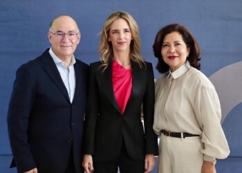 CAYETANA ÁLVAREZ LLAMA A DEFENDER IGUALDAD Y EDUCACIÓN, CAMINOS A LA LIBERTAD