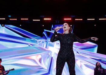 LUCERO CONQUISTA EL FESTIVAL SAN LUIS EN PRIMAVERA