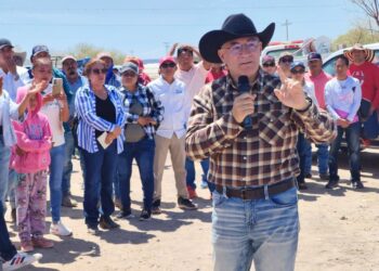 MÁS BENEFICIOS AL CAMPO EN BOCAS Y AYUDA SOCIAL A SUS HABITANTES
