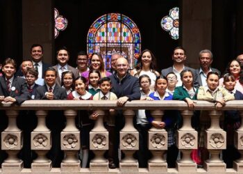 PRESENTAN AL CABILDO INFANTIL EN SU DIA