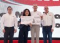 CMIC ENTREGA DONATIVO POR CASI 1 MDP PARA BENEFICIAR A FAMILIAS POTOSINAS
