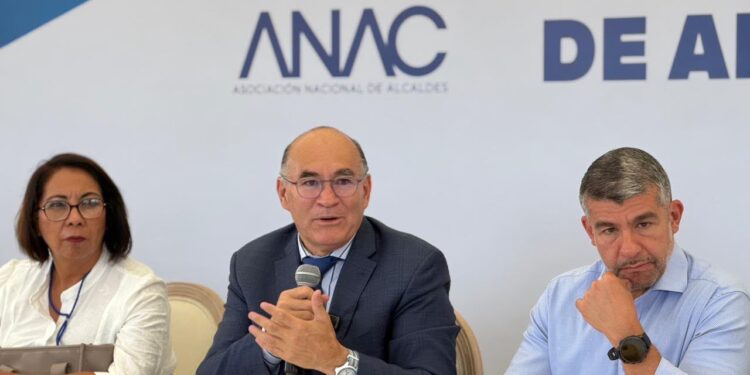 EXPONE GALINDO MODELO EXITOSO DE SEGURIDAD PÚBLICA EN REUNIÓN NACIONAL DE ALCALDES