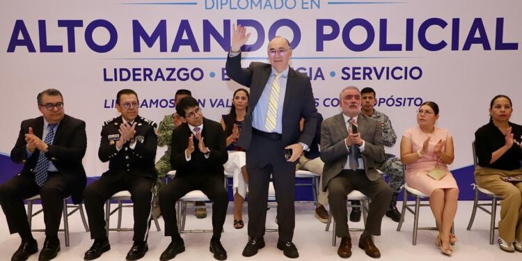ORGANIZAN EN LA CAPITAL DIPLOMADO NACIONAL EN ALTO MANDO POLICIAL