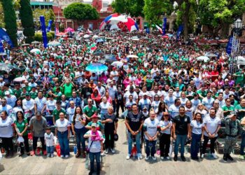 ABARROTAN FAN FEST EN EL CENTRO HISTÓRICO