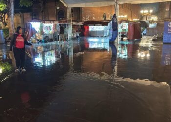REFUERZAN ACCIONES PREVENTIVAS Y ATENCIÓN URBANA ANTE INTENSAS LLUVIAS EN LA CAPITAL